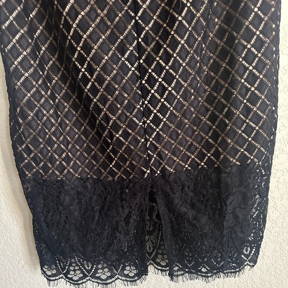 NWT Black Lace Sleeveless Bodycon Midi Dress Medium - Picture 6 of 7